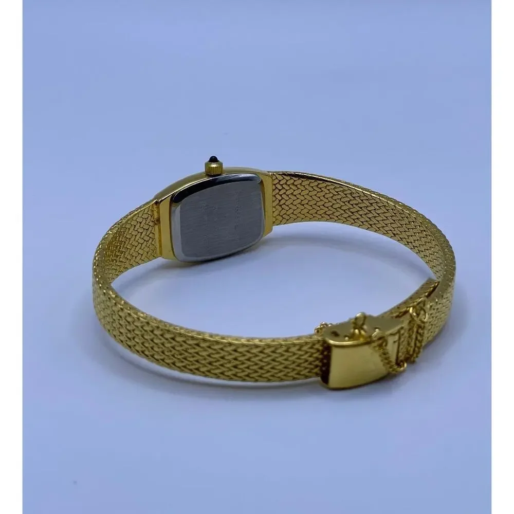 Modern Minimalist Dainty Gold Xavier Quartz Watch‎